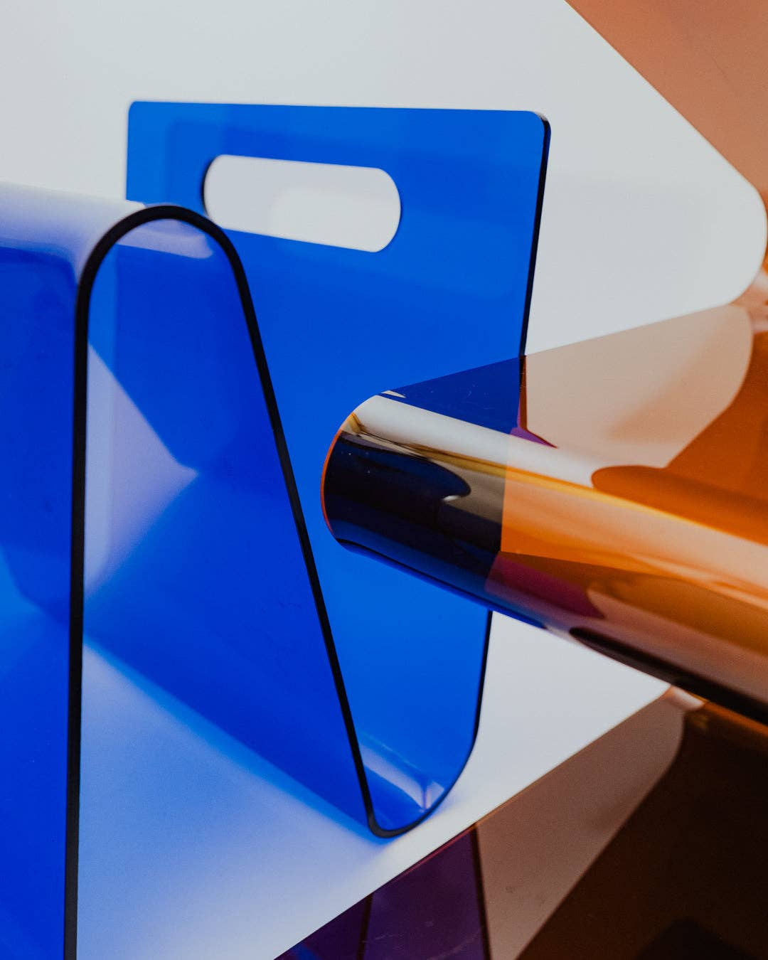 Bougie - Wholesale Magazine Rack - ‘Wavy’ Book and Magazine Stand4