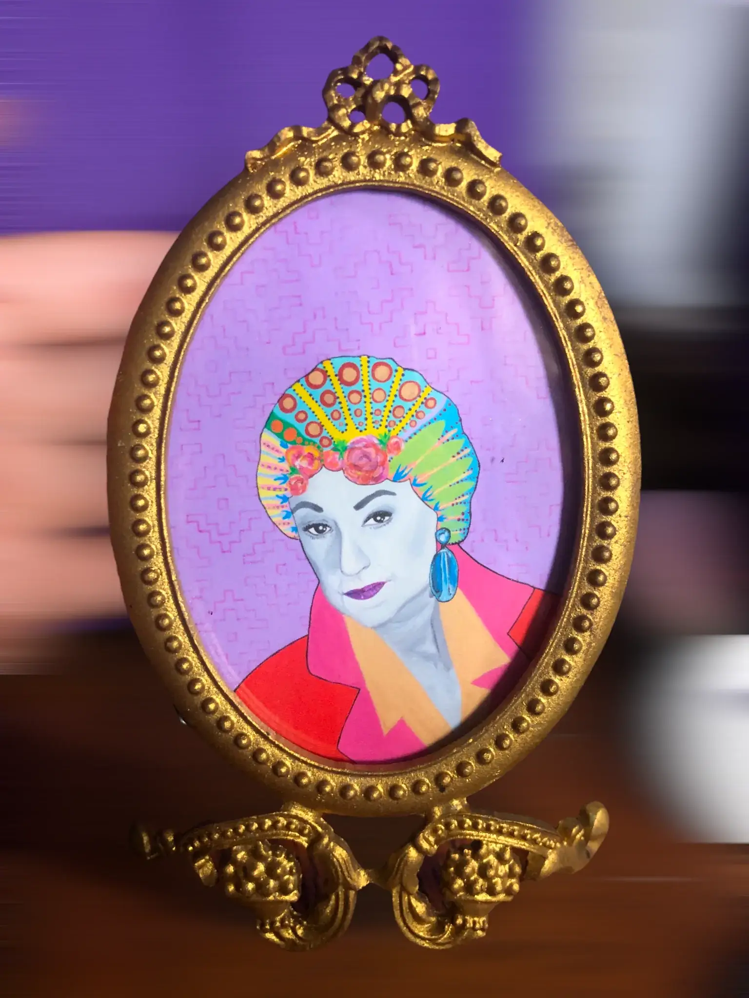 Somethingbadass – wholesale Picture frame – Baroque Oval Frame with Pop Art11