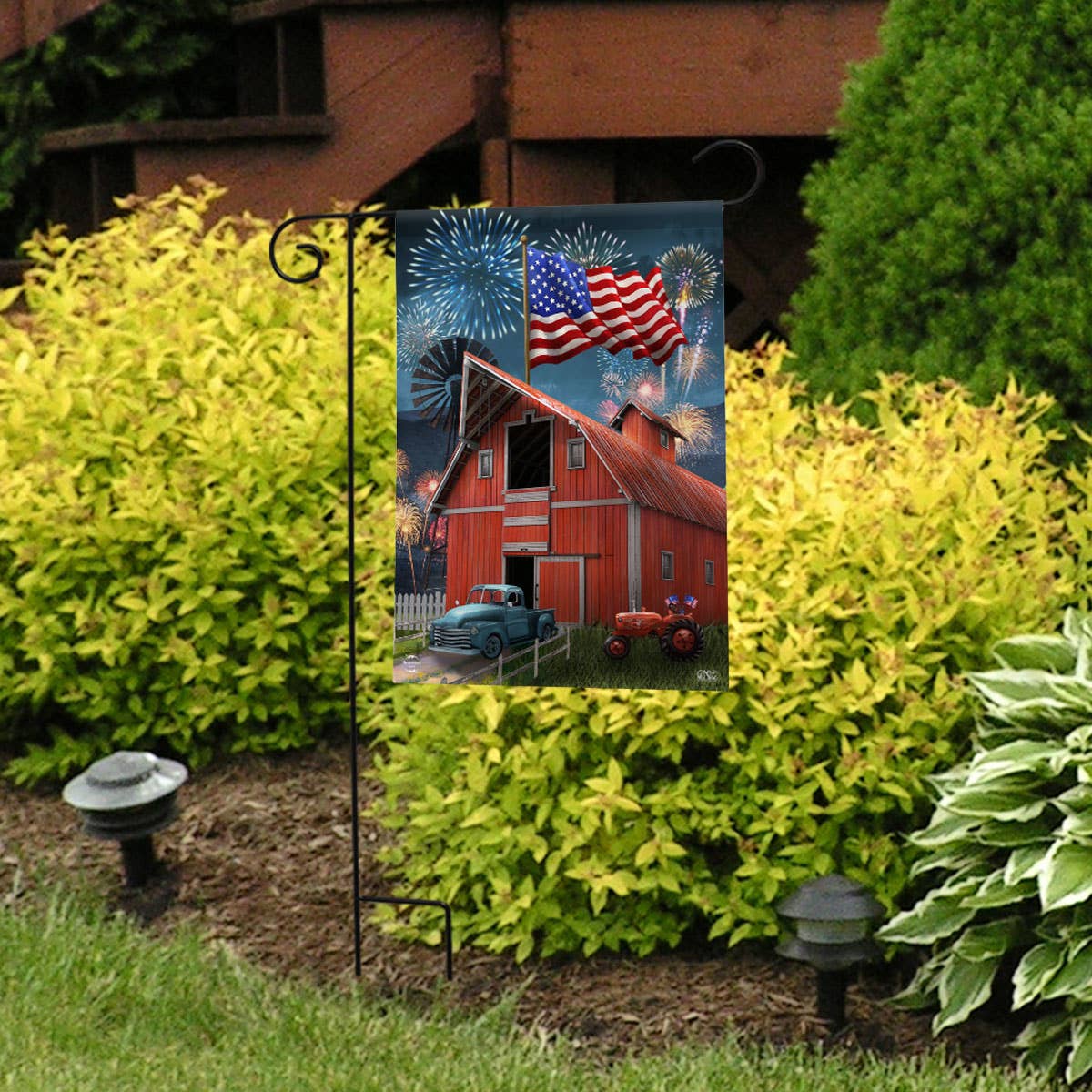 Briarwood Lane - Wholesale Flag - American Celebration Barn Summer 4th of July Garden Flag2