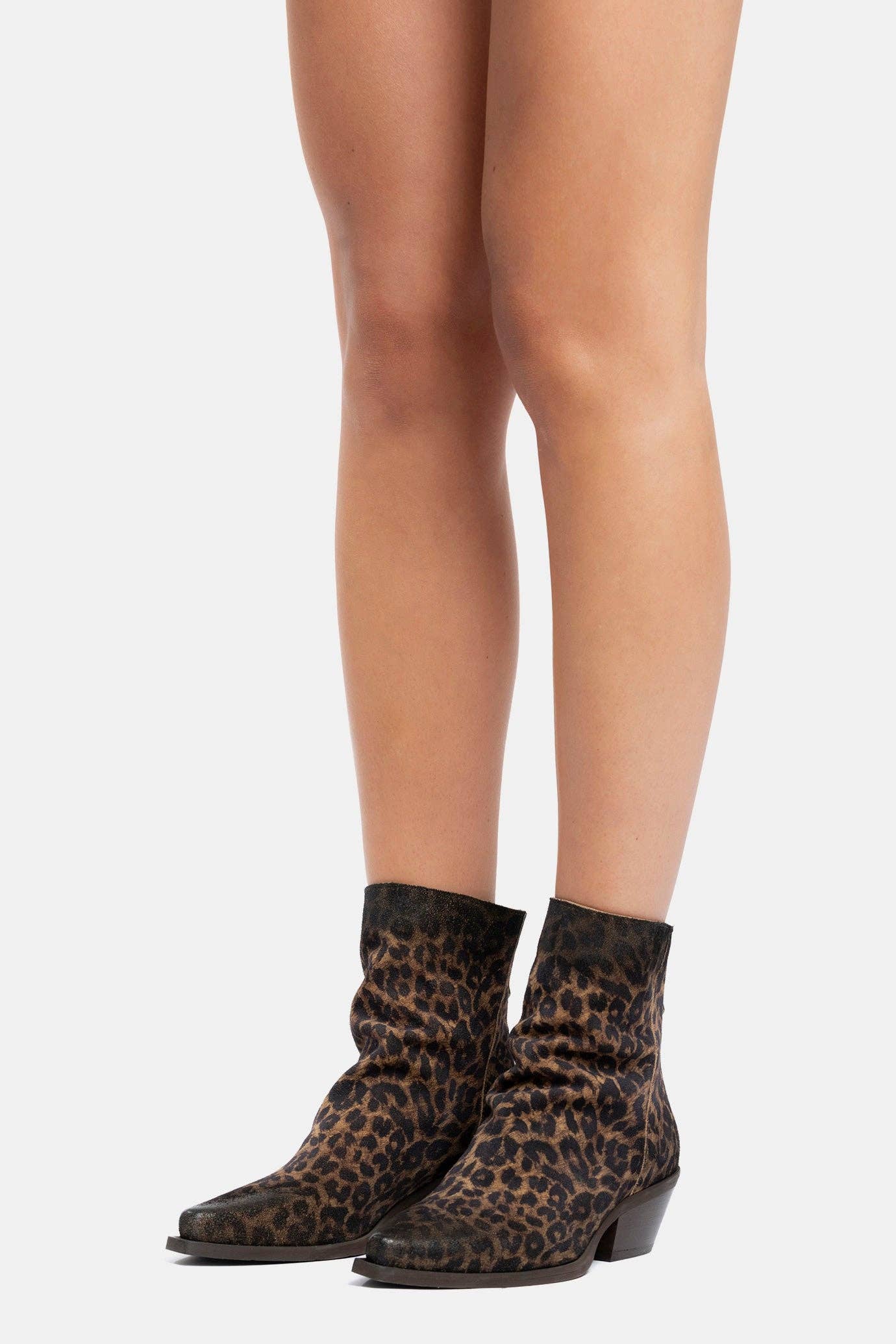 METISSE - Wholesale Booties - Women's - Taupe printed suede Texan ankle boots DX22154