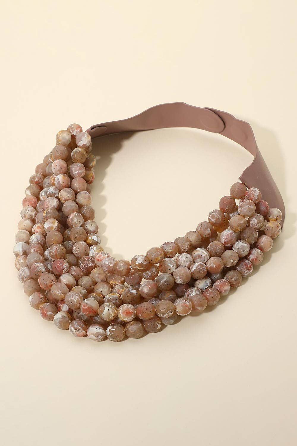 anbfashion - Vendita all'ingrosso Collane di perline/perle - * GROSSA COLLANA A STRATI CON PERLINE, collo in pelle sintetica magnetica27