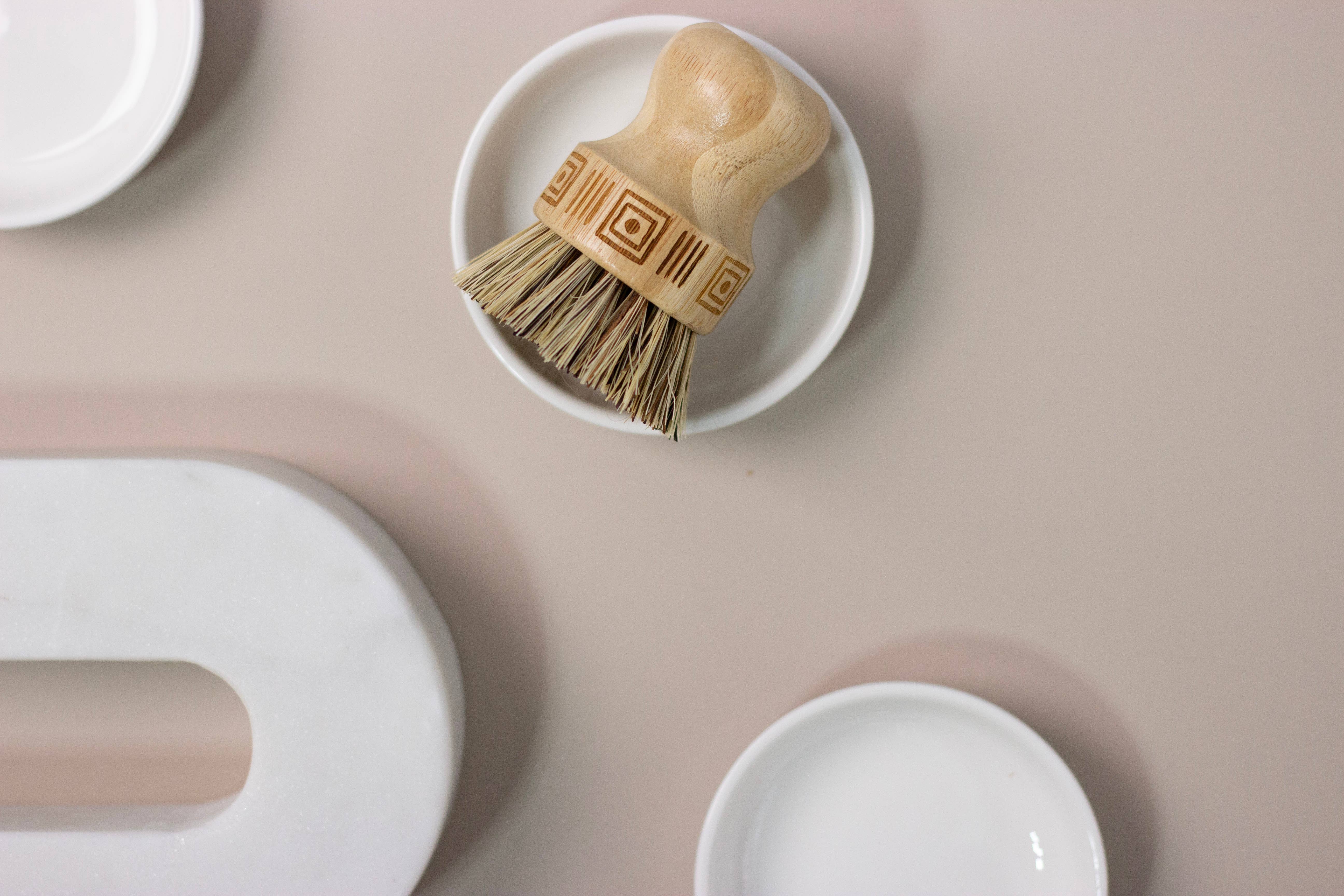 Render Goods - Vente Brosses de nettoyage - Brosse à récurer en bambou Dots and Dash1