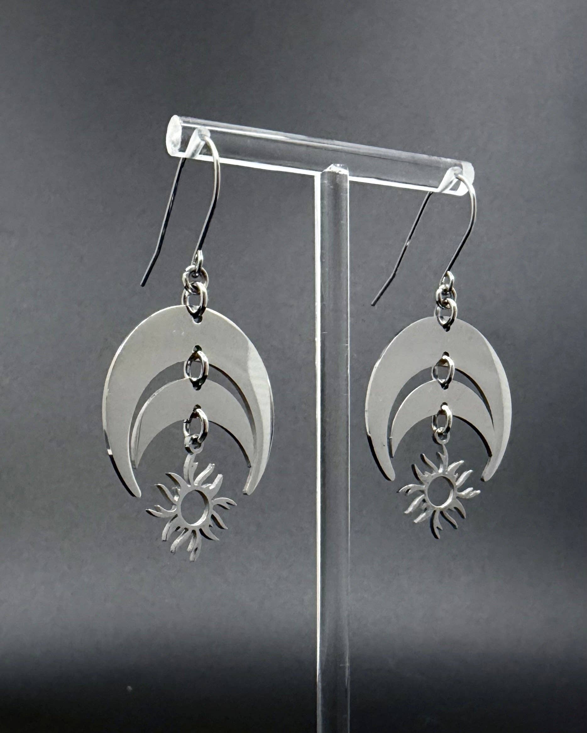 Lawless - Wholesale Dangle Earrings - Eos Balance Earrings - Silver 30mm1