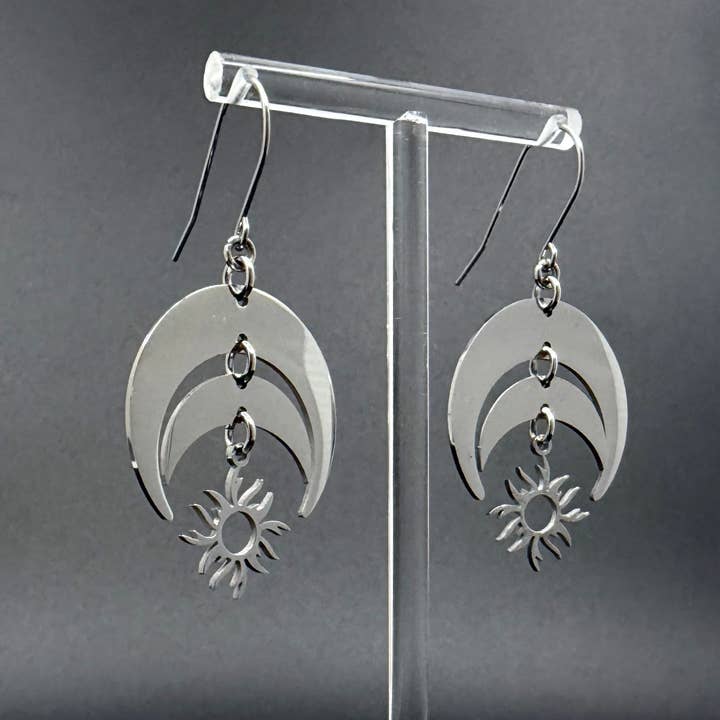 Lawless - Wholesale Dangle Earrings - Eos Balance Earrings - Silver 30mm1