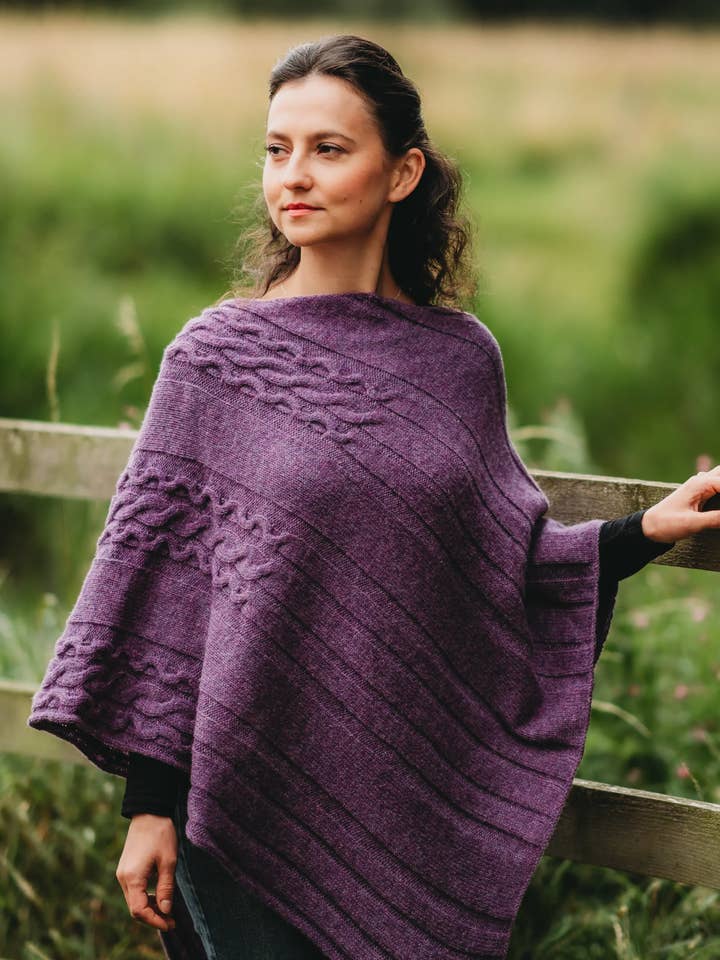 Knitted in Edinburgh – wholesale Poncho – Women's – Hedre Barra Shawl0