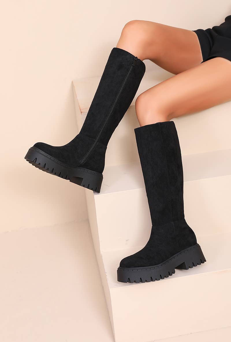 Joia Paris - Wholesale Boots - Women's - High boots with lug sole WZ-736