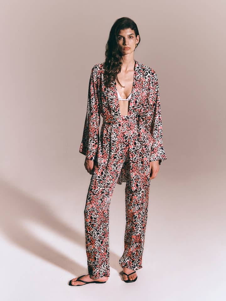 ROBE PORTÉE CROISÉE ANIMALIER pour la vente par Echo srl