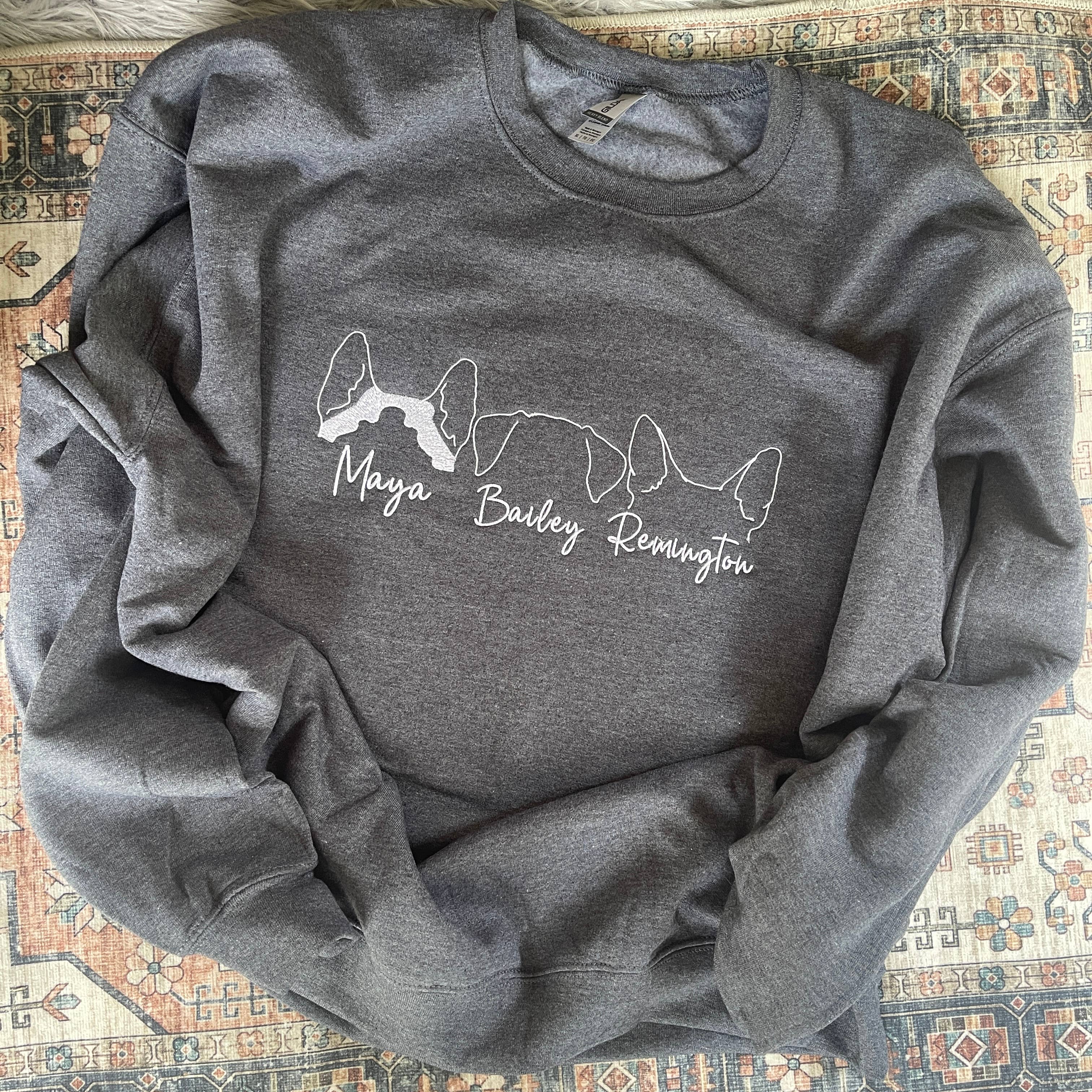 Hartley Co – Camisola gráfica - Mulher por atacado – Camisola Personalizada com Bordado de Orelhas de Cão | Roupa para Animais de Estimação5