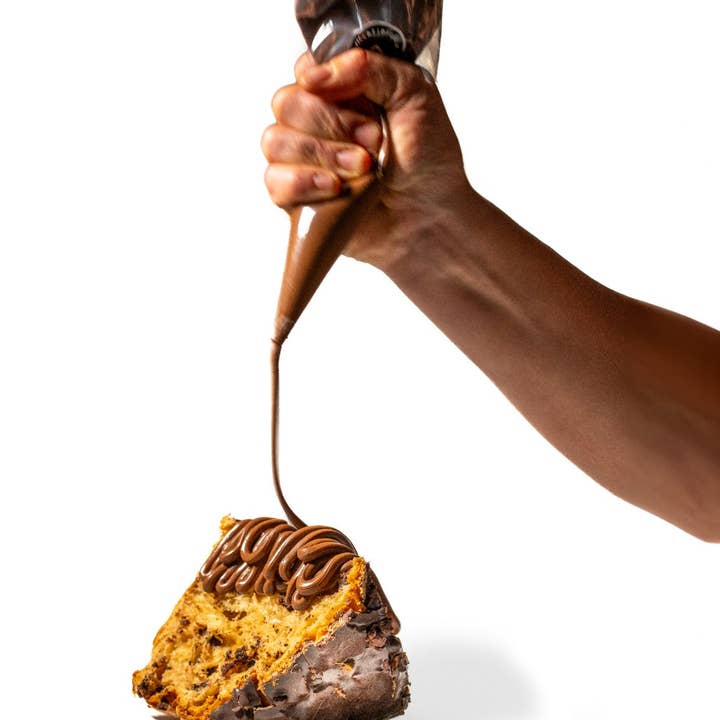 The Sicily Essence - Wholesale Cake - Sicilian artisanal panettone with dark chocolate6