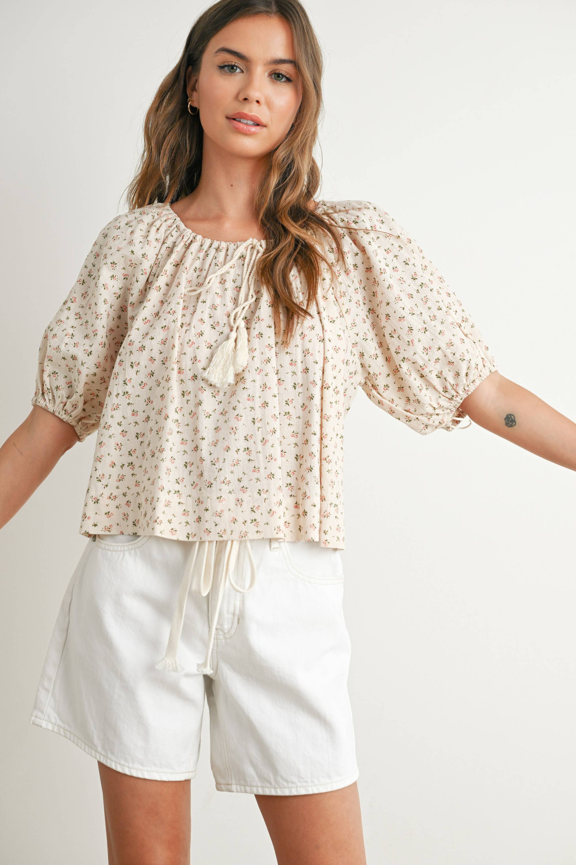 BUTTERMELON - Wholesale Blouse - Women's - Floral Puff Sleeve Top - BMT768714