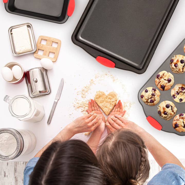 Moss & Stone - Wholesale Baking dish - 9 Piece Baking Pans Set Non Stick, Oven Safe Baking Sheet Set Carbon Steel Non-Stick PTFE Coating, Bakeware Set With Heat Red Silicone Handles, Black Baking Trays For Oven4