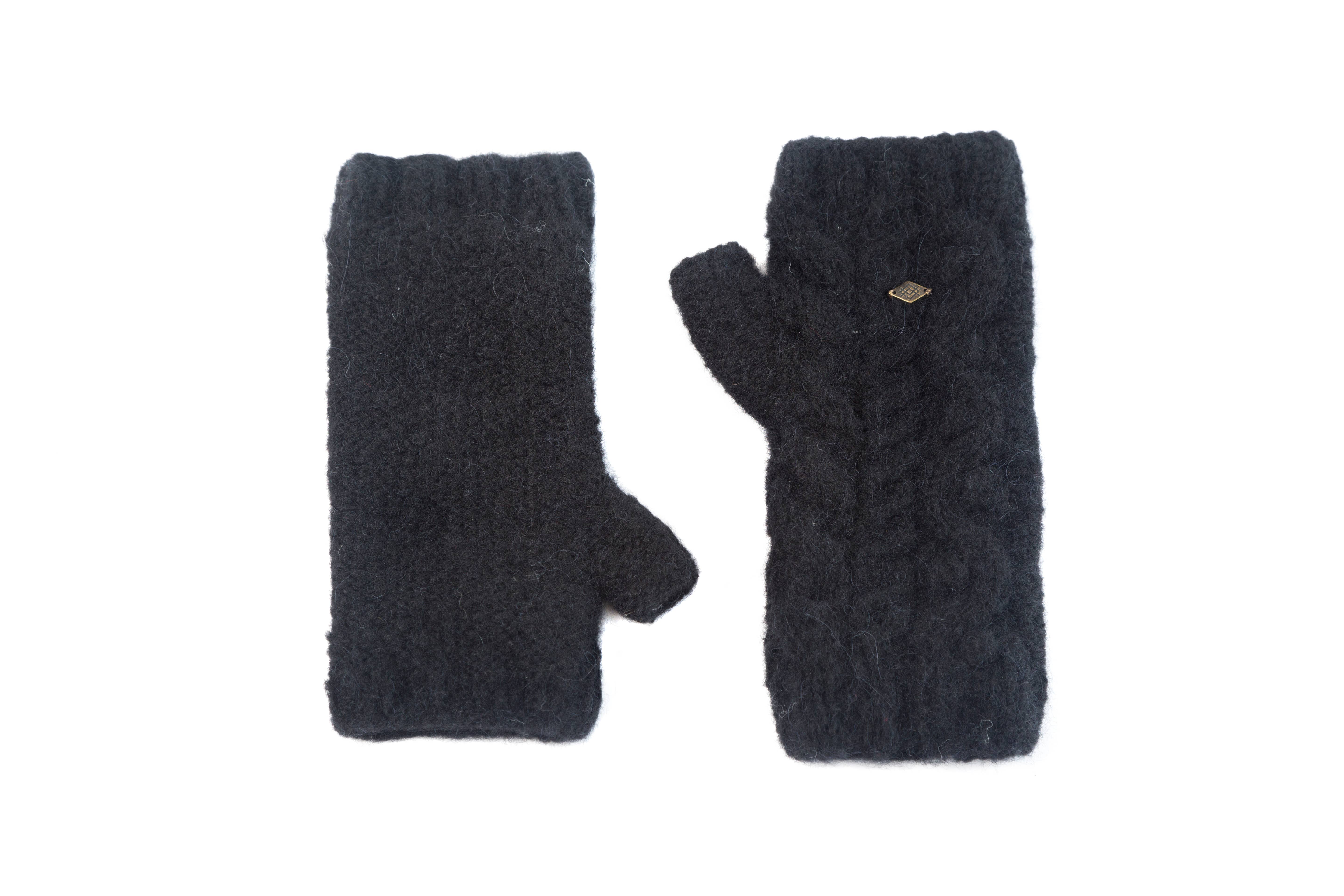 Emilime - Wholesale Gloves - Women's - Pyre Fingerless Gloves2