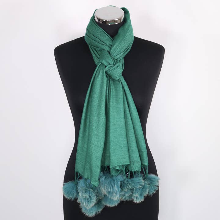Tivello – wholesale Halsduk - Dam – Grace Cashmere halsduk med fuskpäls Pom Poms6