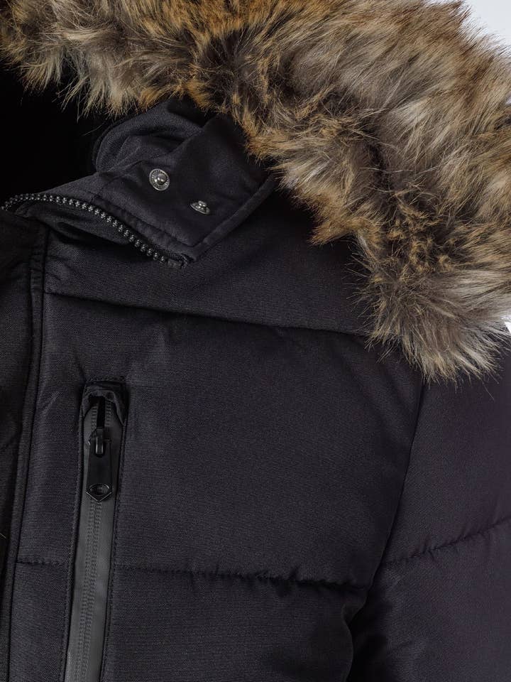 Herrvadderad jacka med fuskpälsdetalj (XS-XXL) för wholesale av Minoti sp. z o.o.