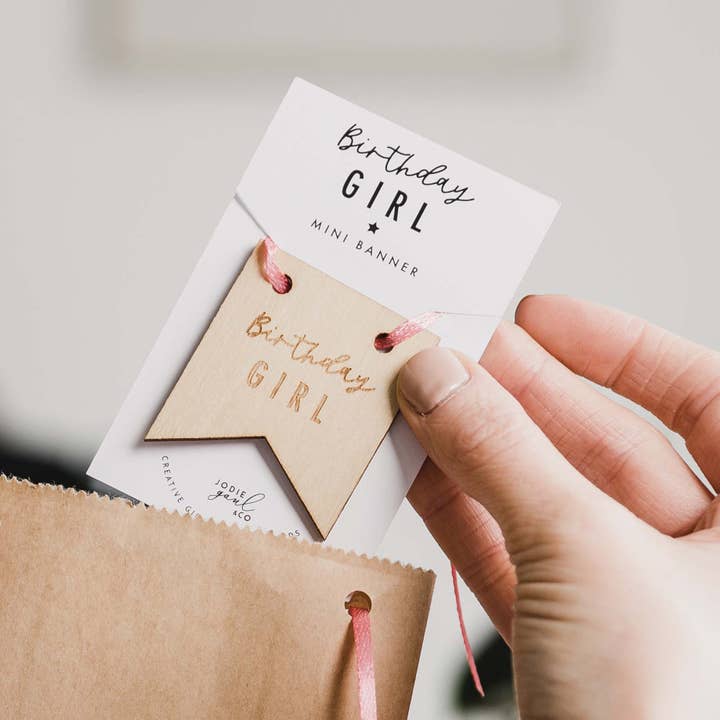 Mini Banner Aniversário Menina Madeira por atacado de Jodie Gaul & Co