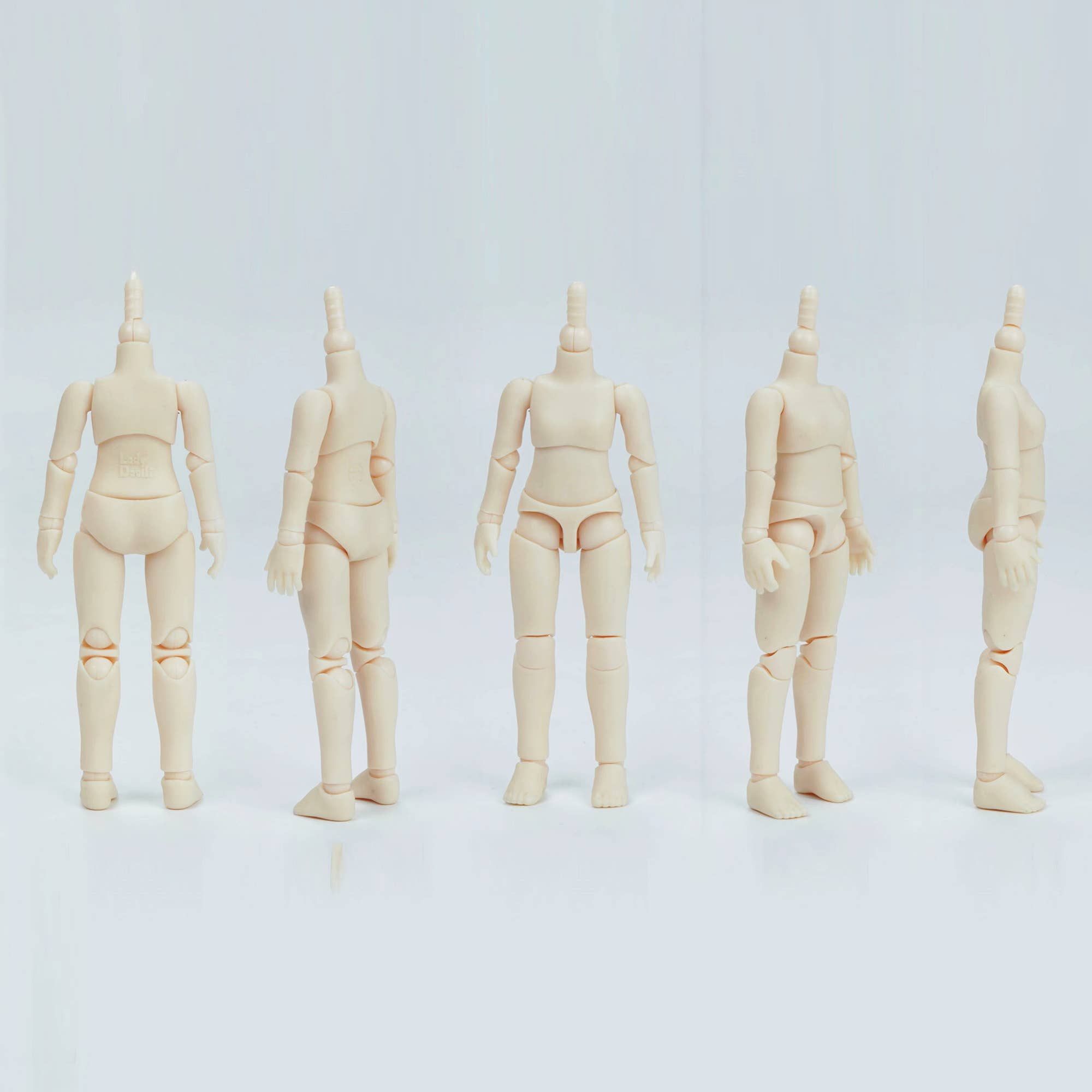 Vermilion Collection - Vente Poupée – enfant - Poupées articulées Lady Doolli Dress Up & Play (boîte surprise)12