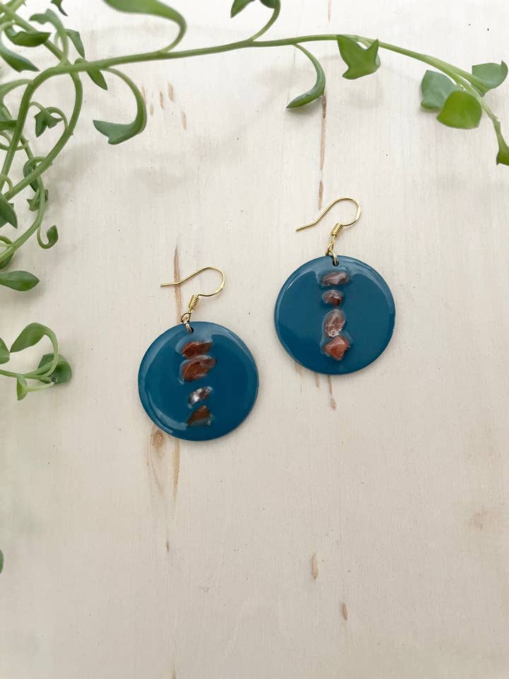 Sarah (with red agate stones) for wholesale by SODADE design