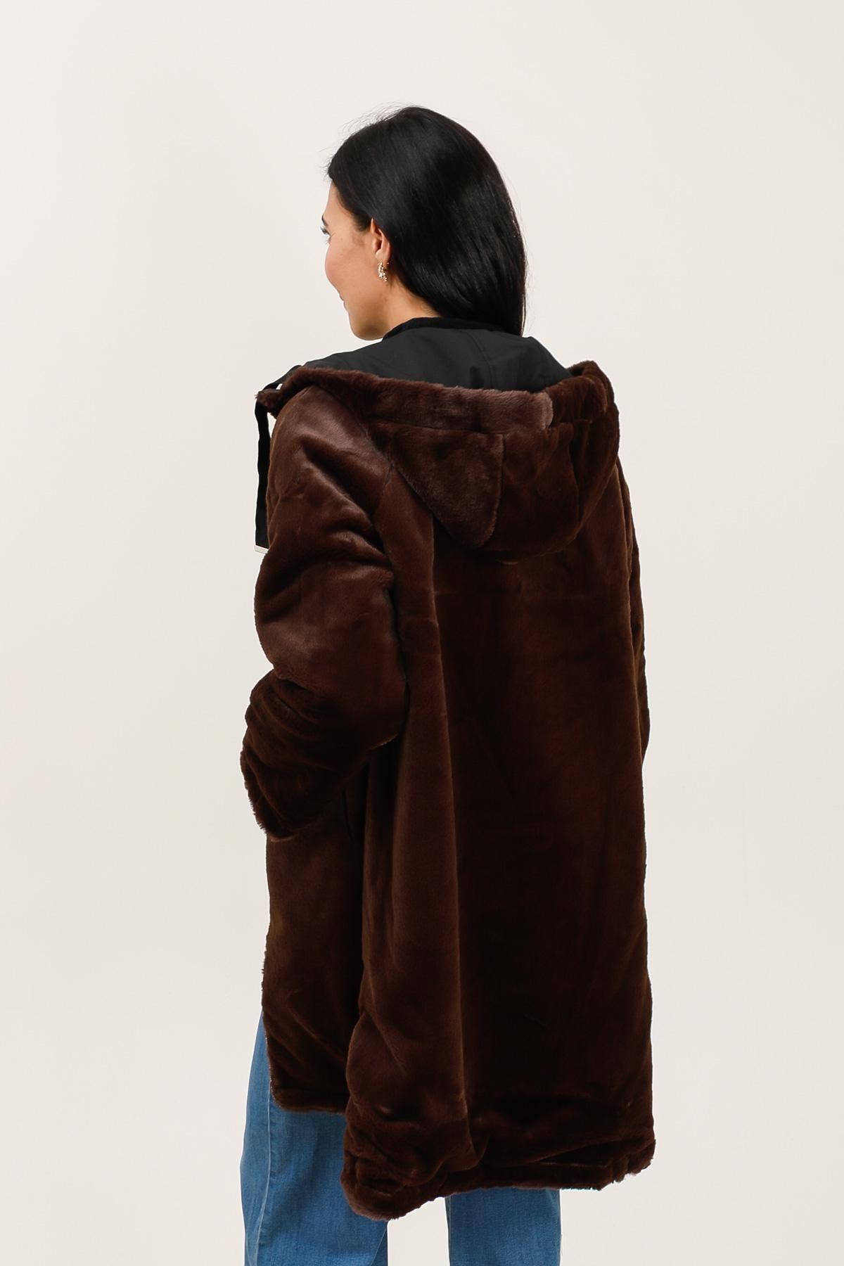 Attrait Paris - Wholesale Parka - Women's - Long hooded parka, reversible fur (Copy)8