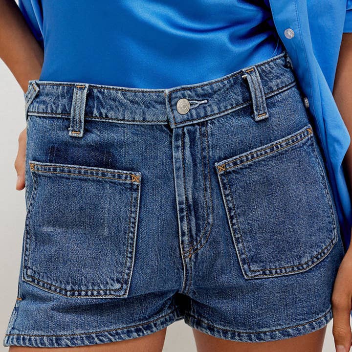 Dipped Shop - Wholesale Shorts - Women's - Denim Pocket Casual Mid-Waist Washed Shorts DP25B6526