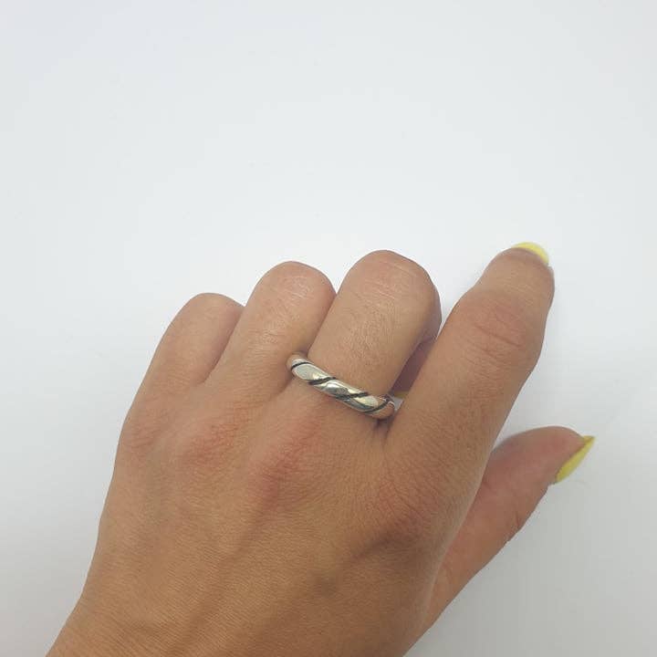 Iroquoise - Wholesale Band/Stacked Ring - 925 Sterling Silver Rope Ring1