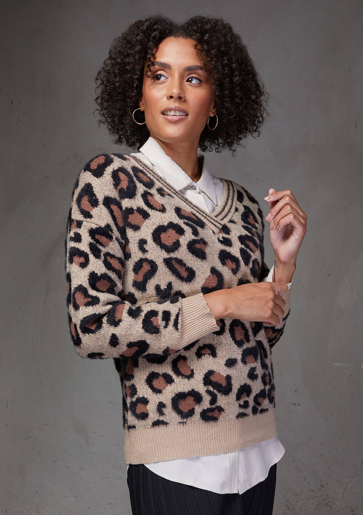 Leopard V Neck Pullover Sweater for wholesale on Faire