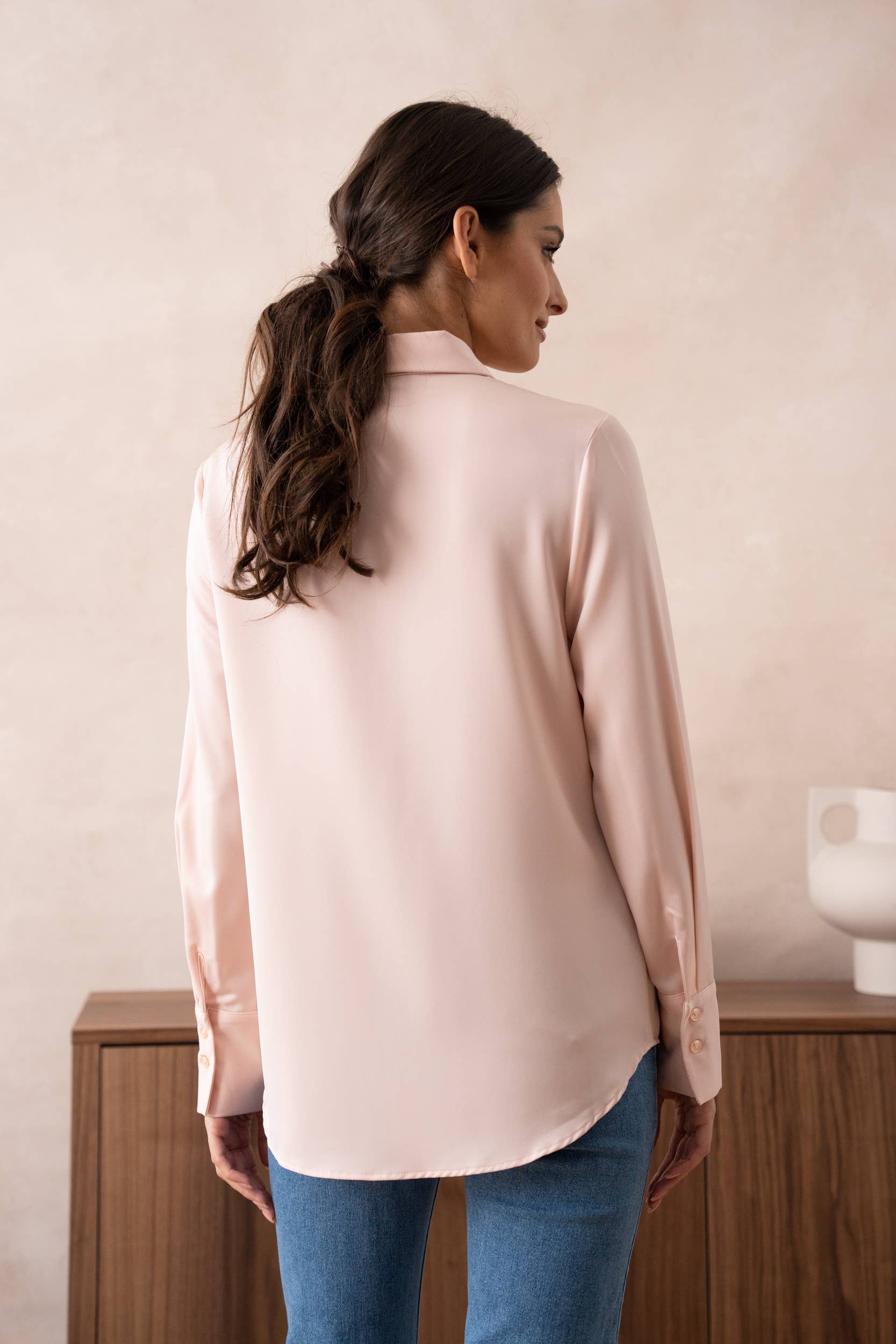 Attentif Paris - Wholesale Button Down Shirt - Women's - Satin shirt with classic notched collar58