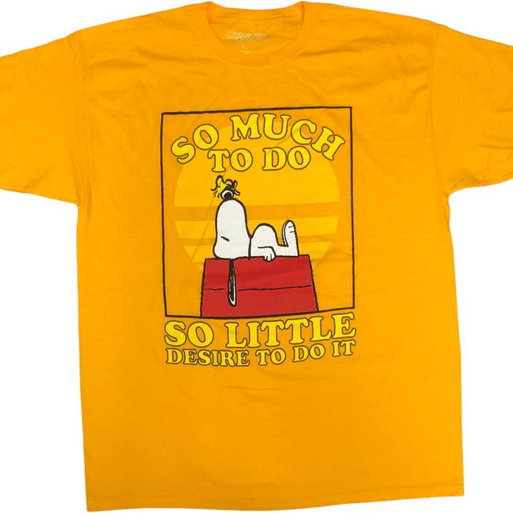 Big Apple Card Company - Wholesale T-Shirt (Graphic) - Unisex - Snoopy Adult Officially Licensed Tee Shirts19
