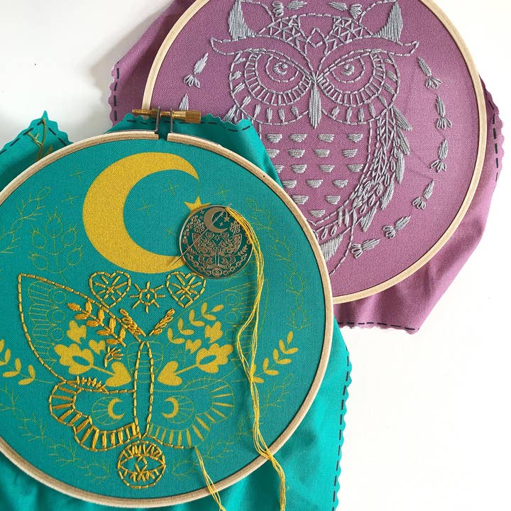 Rikrack – Engroshandel Reversnål/knap – Lunar Moth Needle Minder4