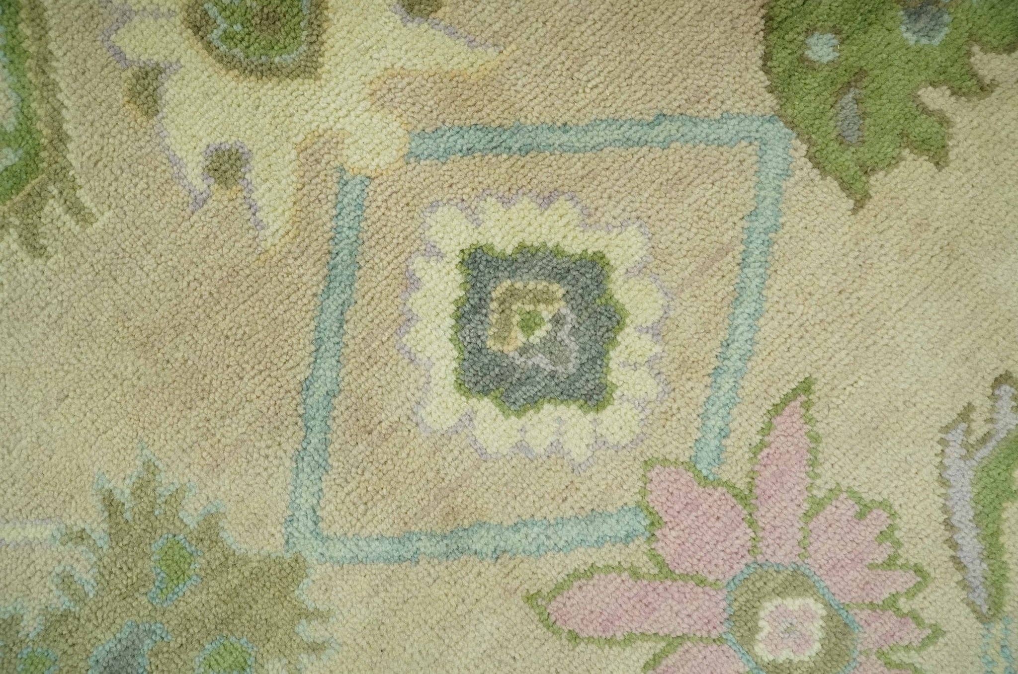 The Rug Decor, Inc. – wholesale Matta – Skräddarsydd beige och grön handknuten traditionell orientalisk Oushak-matta i ull4