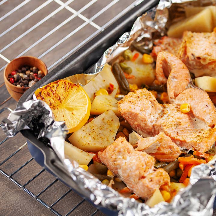 EcoQuality - Wholesale Food Storage Wrap/Bag - EcoQuality Heavy Duty Food Service Aluminum Foil Roll4