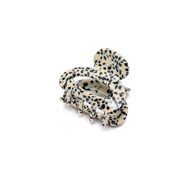 Avenue Wholesale - Wholesale Hair Clip - Women's - Pack of Two - Round Claw Clips