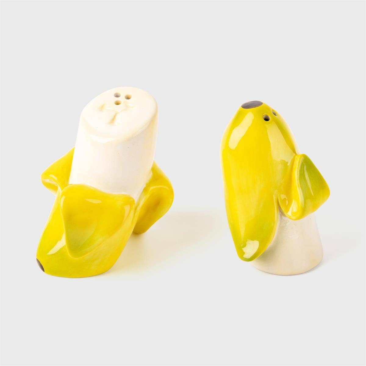 Truu Design - Wholesale Salt & Pepper Shaker Set - Banana Salt & Pepper Shakers, Set/2 , 4.53x3.15"1