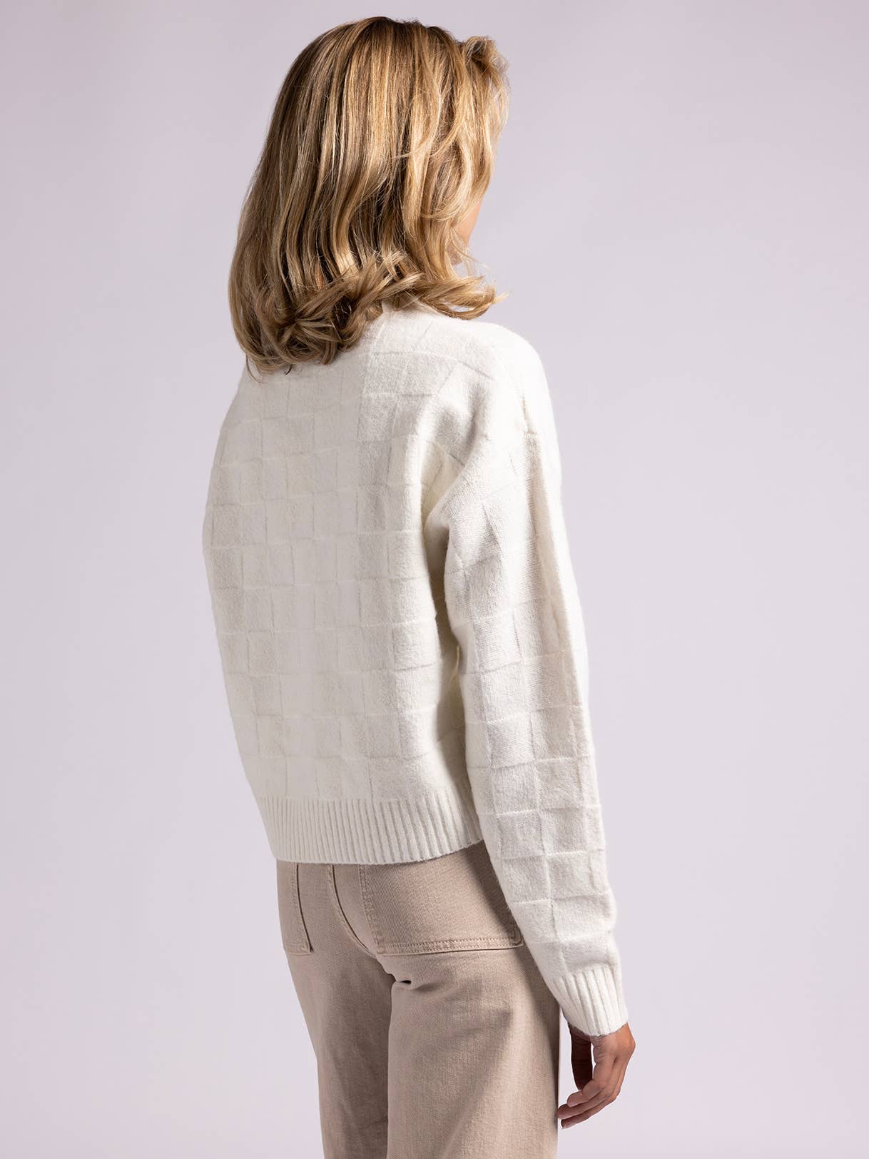 Weekend Los Angeles - Wholesale Knit Sweater - Women's - Crewneck Checkered Sweater - HAILEY SWEATER3