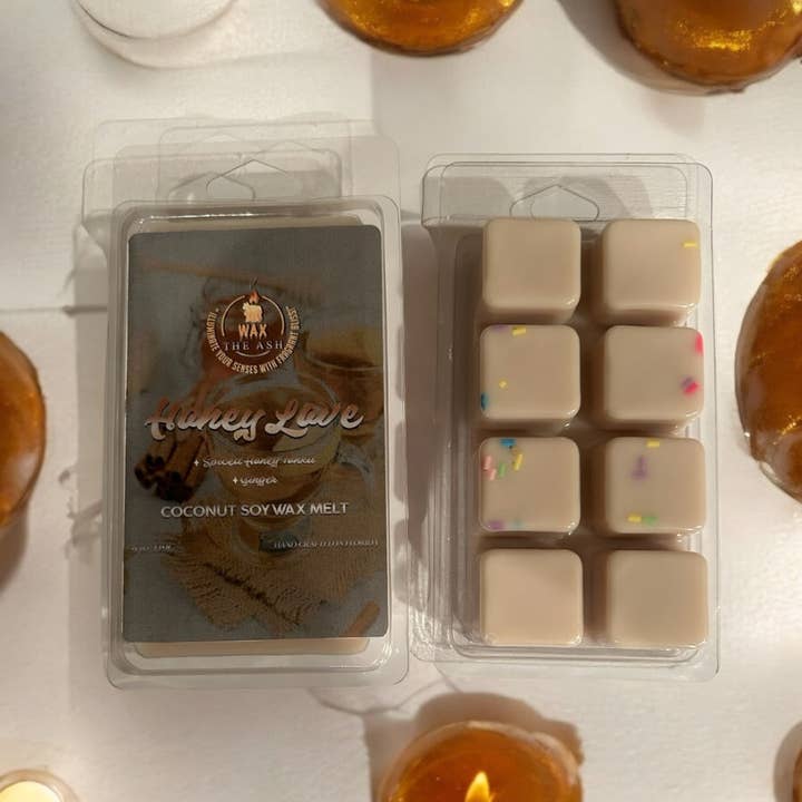 CERA PROFUMATA HONEY LOVE per la vendita all'ingrosso da parte di Wax the Ash Candle LLC