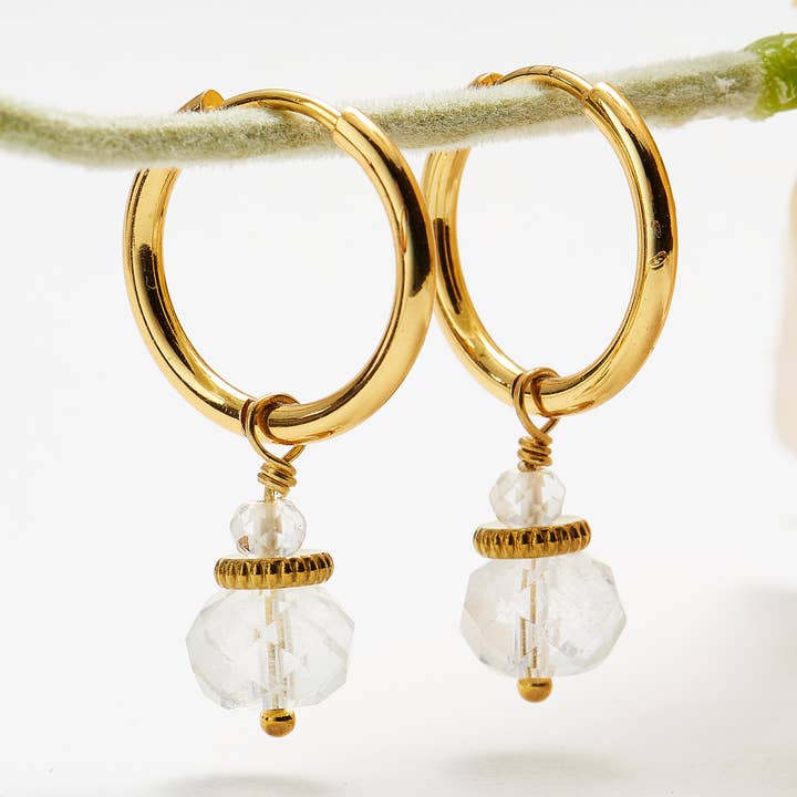boucles d'oreilles en or rondes en quartz blanc + gemme pour la vente par Cool and Interesting