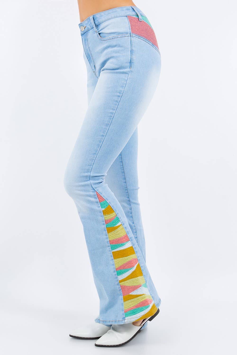 WISTERIA LANE - Wholesale Jeans - Women's - SUNRISE EMBROIDERY BOOTCUT BELLBOTTOM JEANS - 2345 7