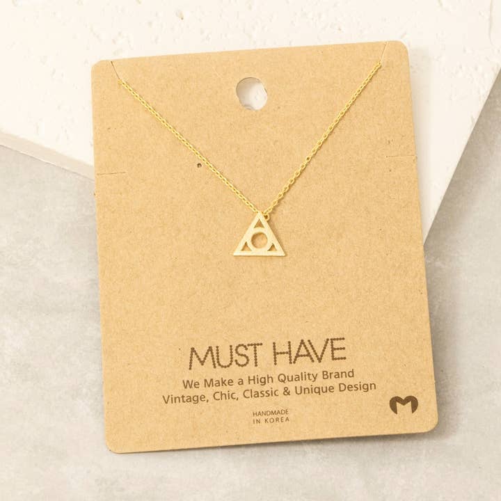 OURO Colar com Pendente de Círculo e Triângulo para venda a revendedores na Faire