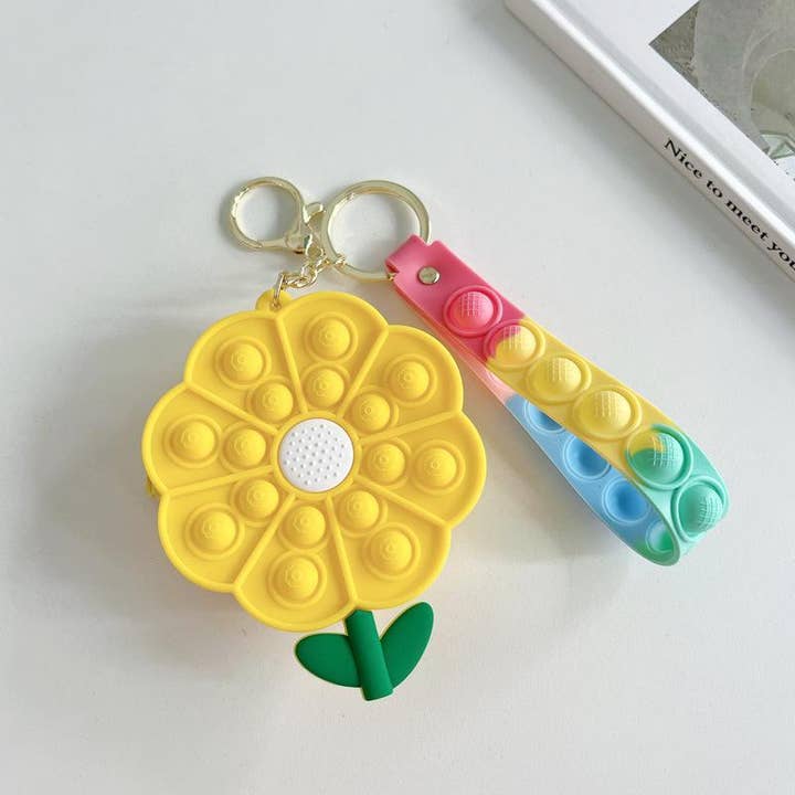 KiddieKickz - Wholesale Keychain - Kids - Small Keychain Coin Purse Spaceman Bear Fingertip Toy22