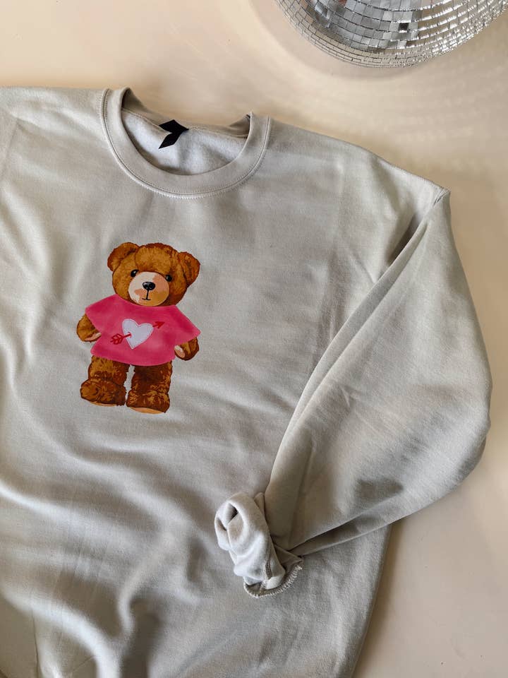 Crewneck Valentine Teddy pour la vente par Jules Co