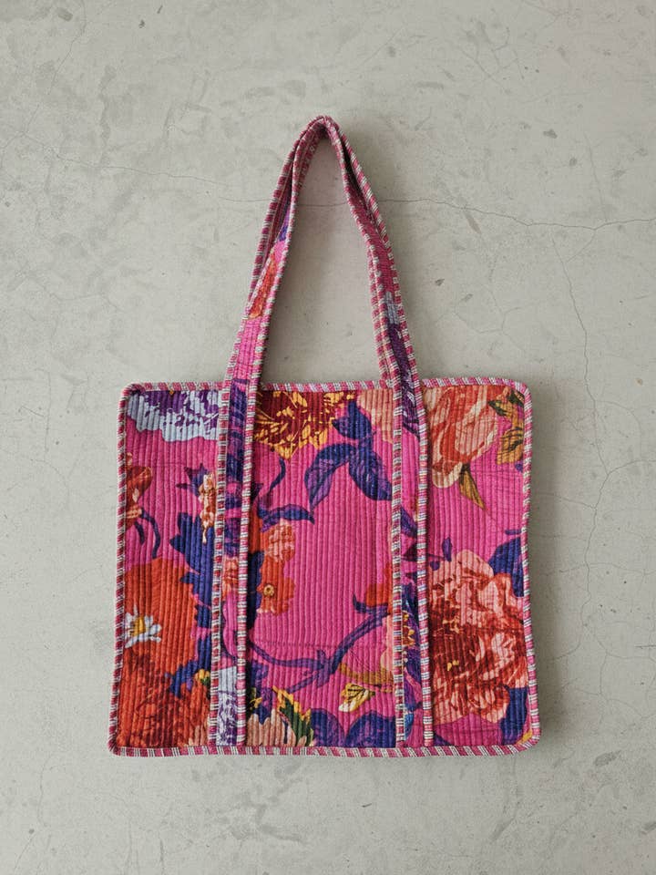 Grandes Sacos de Mão Acolchoados com Estampado Floral em Bloco | Carteiras por atacado de Akshu & Ameirah