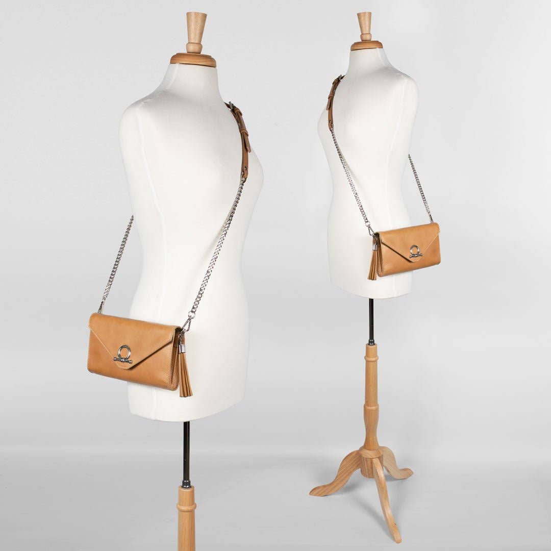 URBAN-EQUESTRIAN - Wholesale Crossbody Bag - Women's - Del Mar - Horse Bit Crossbody Luxury Leather Handbag in Caramel3