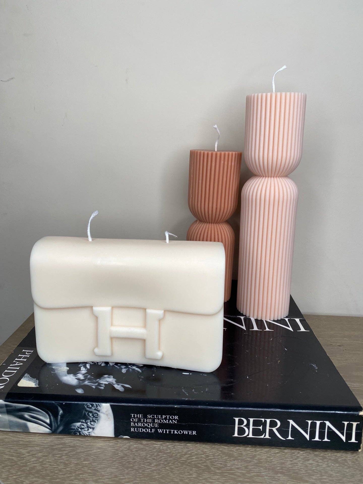 LitwLilit - Vente Bougies originales - Bougie en forme de pilier côtelé1