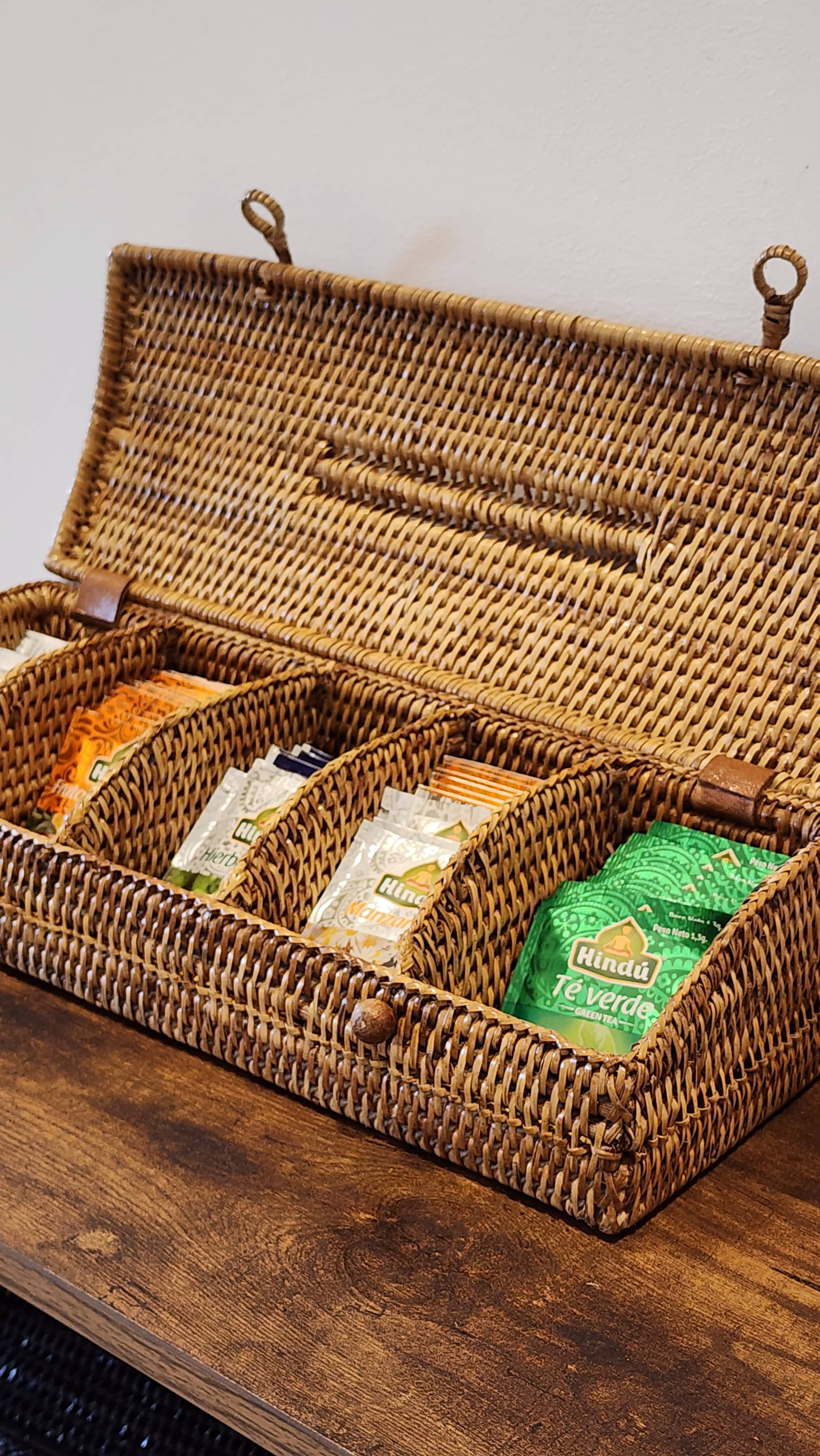 Artifacts Trading Company - Wholesale Kitchen Storage/Organizer - Rattan 5-Section Tea Box with Lid – Tea Organizer7