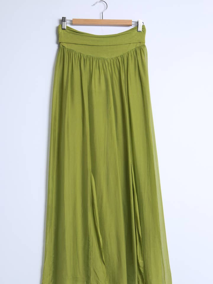 Pantalon avec volant sur chaque bas de jambe 20672 pour la vente par Shyloh