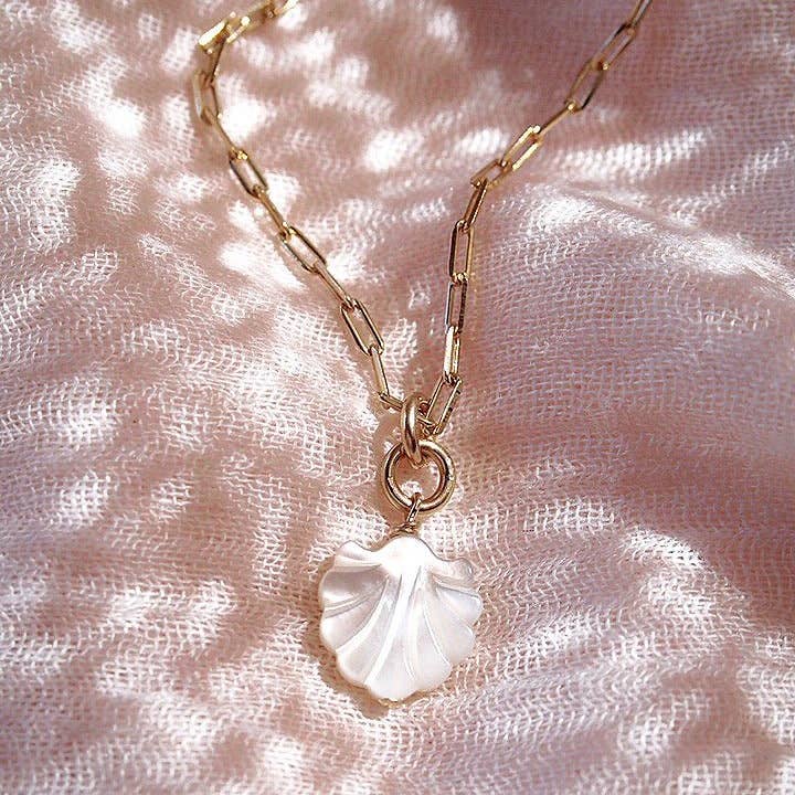 Ke Aloha Jewelry - Wholesale Pendant/Charm Necklace - Seashell Chain Necklace - Kainalu