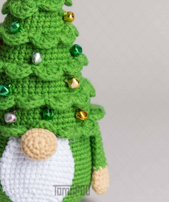 TOMOPOD LLC - Wholesale Christmas Decoration - Crochet Christmas Tree Gnome, Amigurumi Winter Holiday Gift4