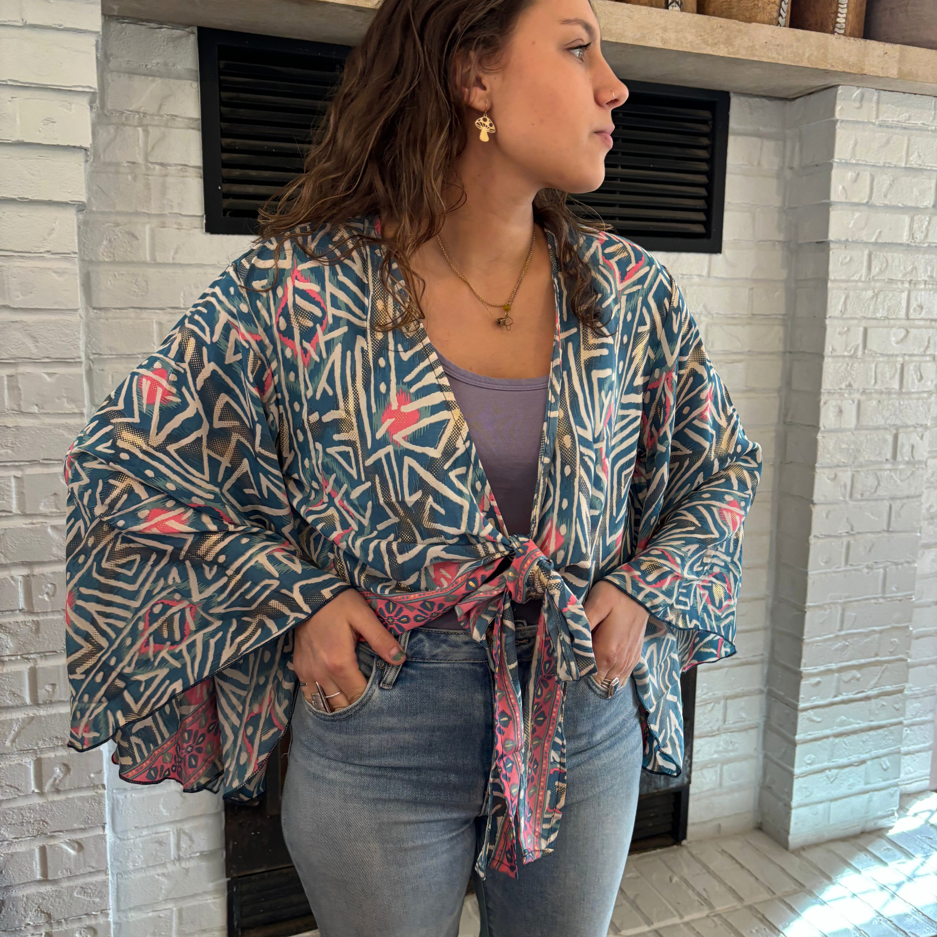 Seeds - Venta al por mayor Blusa - Mujer - Top de seda con mangas  acampanadas y nudo | 100 % seda Talla única Nuevos estampados11