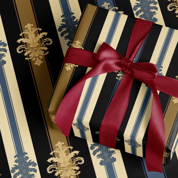 Elegant Striber Blomsterdesign Præsentationsgavepapir for engroshandel hos MagicMerchEmporium