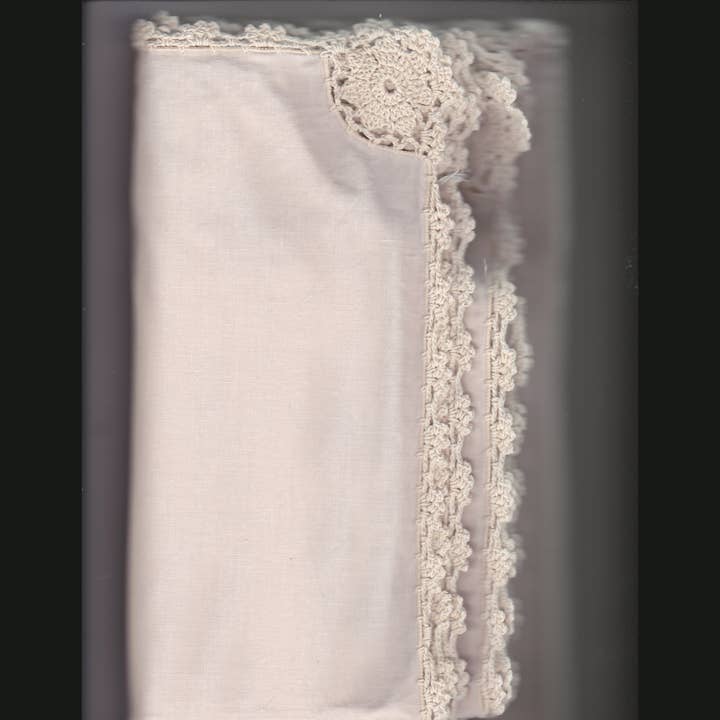 Eastern Sunrise Lace And Linens Inc. - Wholesale Dinner & cloth napkin - Table Napkins Hand Crocheted Lace Trim 100% Cotton Thread 5