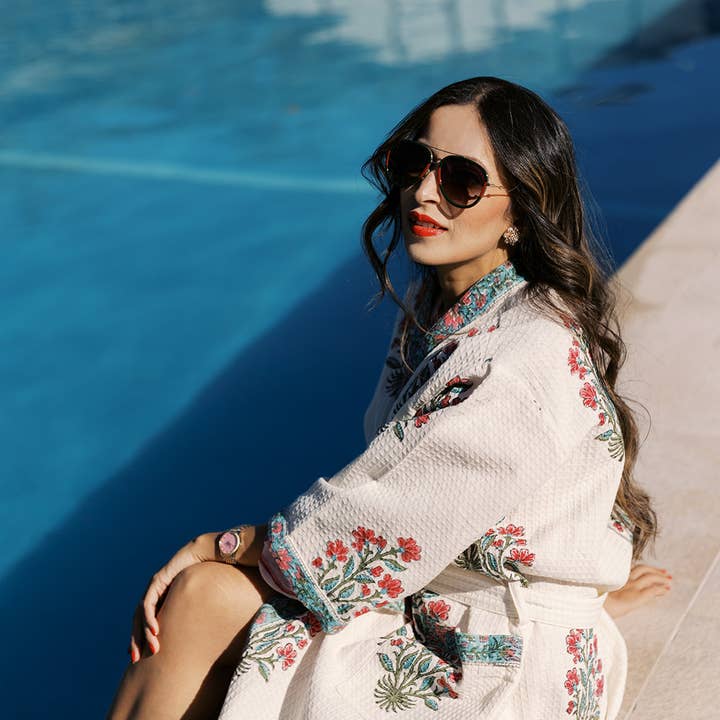 Jardin en Fleurs - Peignoir en Coton Gaufré pour Femme pour la vente par House of Alaan